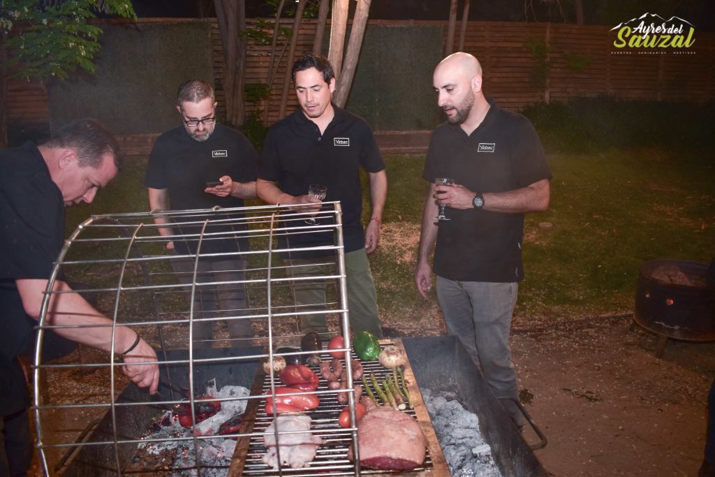 Fotos Team Building Parrilla - Evento Corporativo de Vibrac