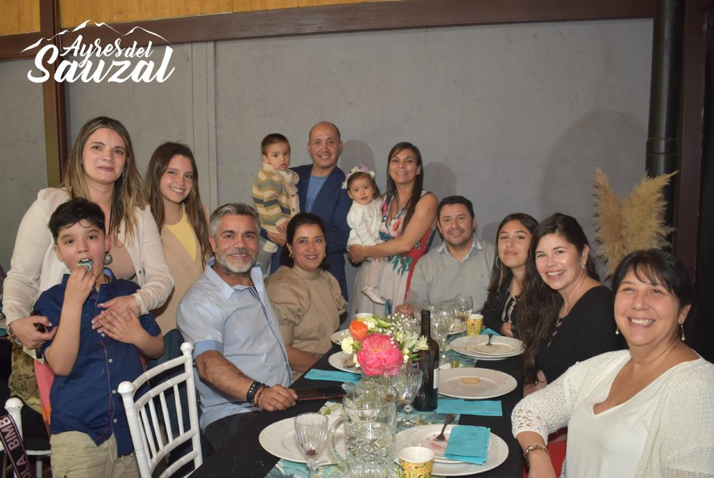 Fotos Bautizo Diego y Antonia – Una Ceremonia Llena de Luz y Unión Fotos Bautizo Diego y Antonia – Una Ceremonia Llena de Luz y Unión