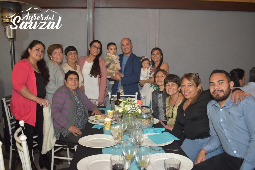 Fotos Bautizo Diego y Antonia – Una Ceremonia Llena de Luz y Unión Fotos Bautizo Diego y Antonia – Una Ceremonia Llena de Luz y Unión