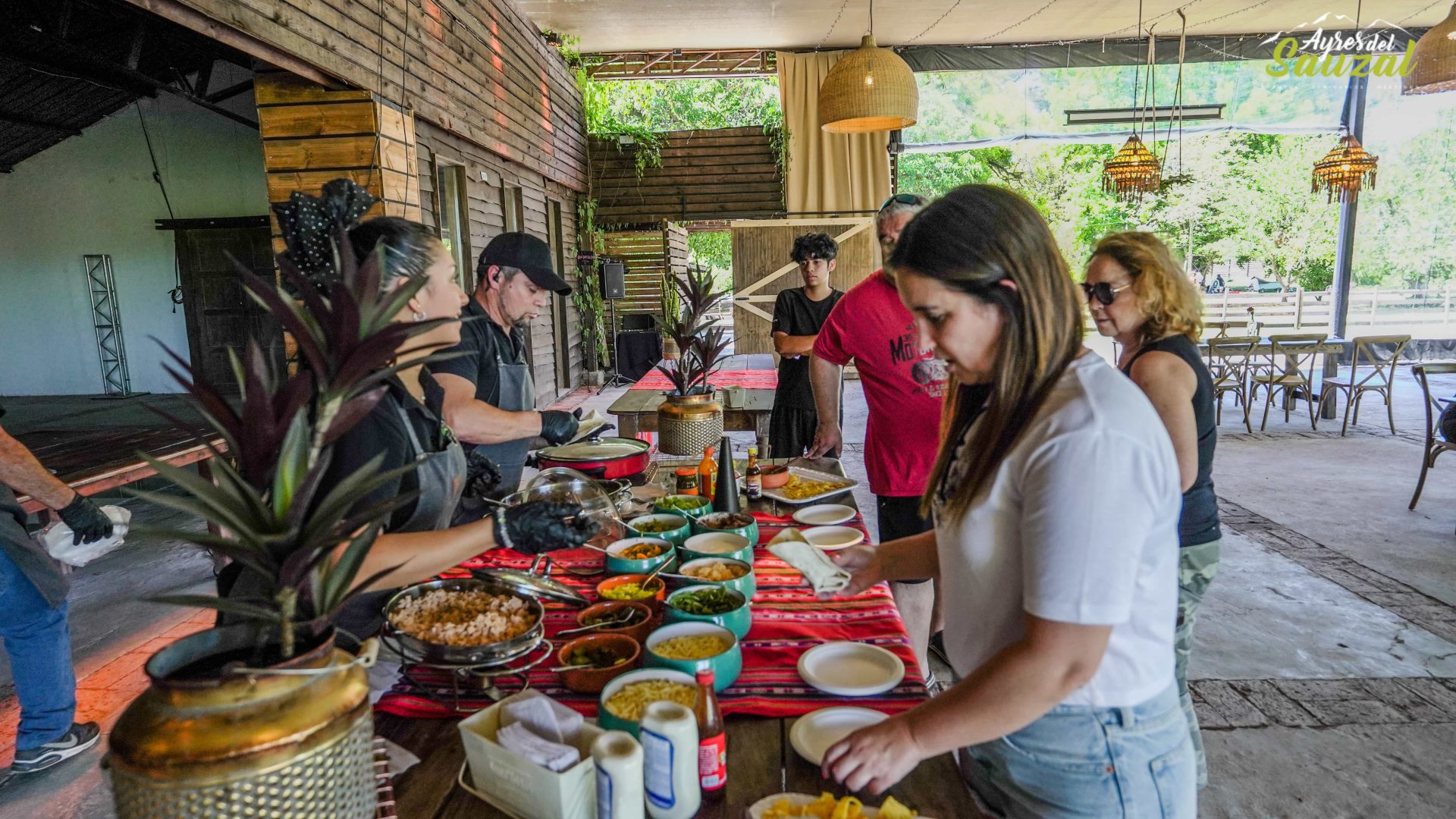 Servicio completo de banquetería a domicilio
